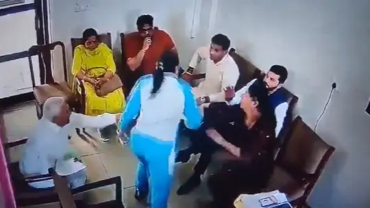 Viral Video: Boxer Saweety Boora Packs a Punch, Hits Husband in Front of Cops at Police Station