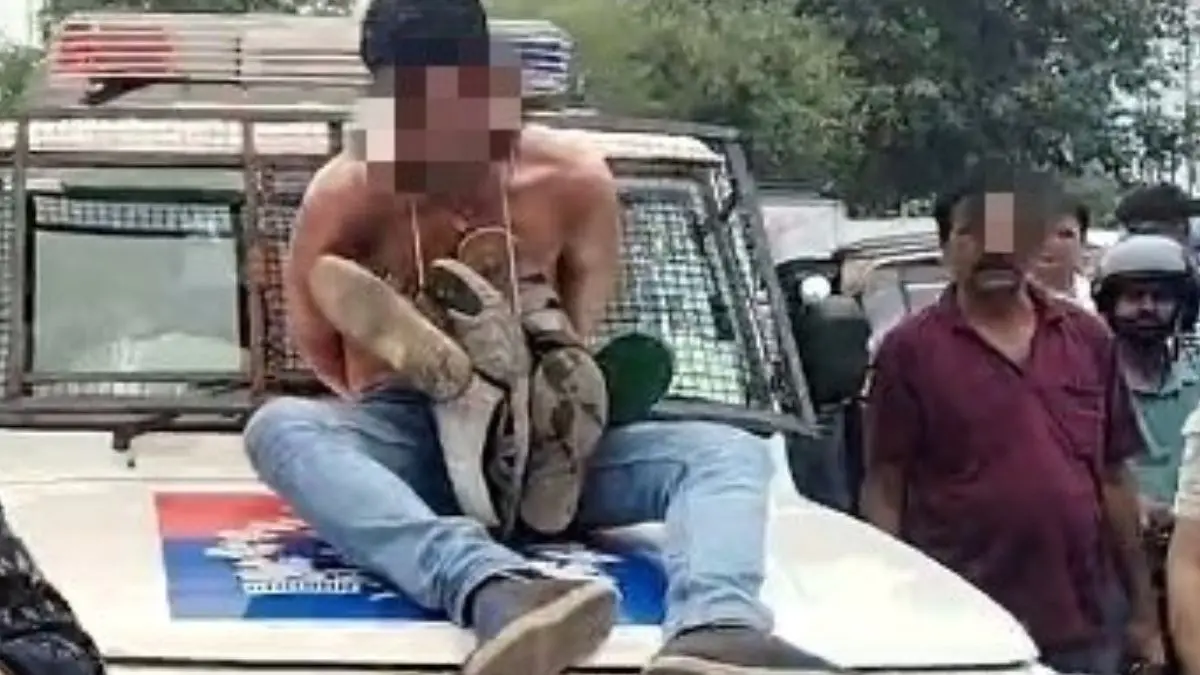 Viral Video Shows Man Paraded Shirtless on Police Jeep in Jammu After Theft Allegation, Probe Ordered
