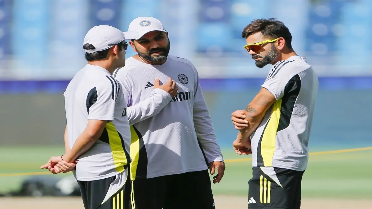 Virat Kohli and Rohit Sharma in a discussion with Gautam Gambhir