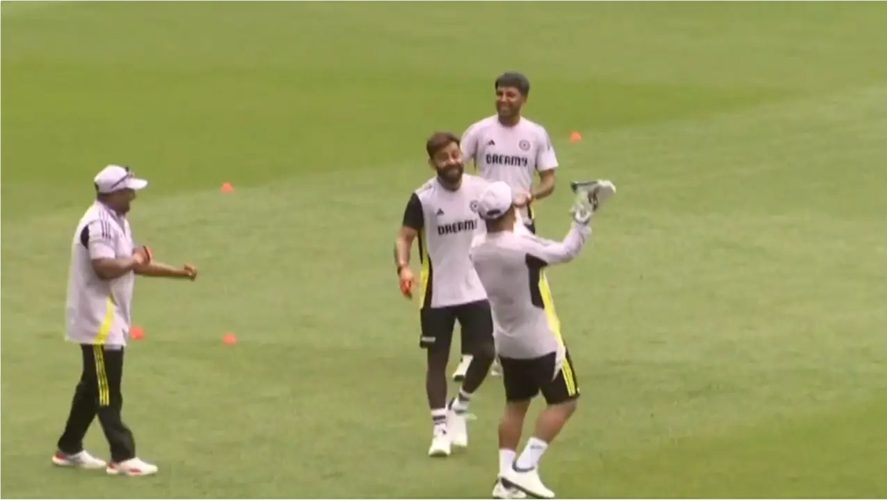 Virat Kohli, Pant Share a Laugh Over Sarfaraz's Hilarious Fielding Effort During Perth Workout Virat Kohli, Rishabh Pant, Sarfaraz Khan
