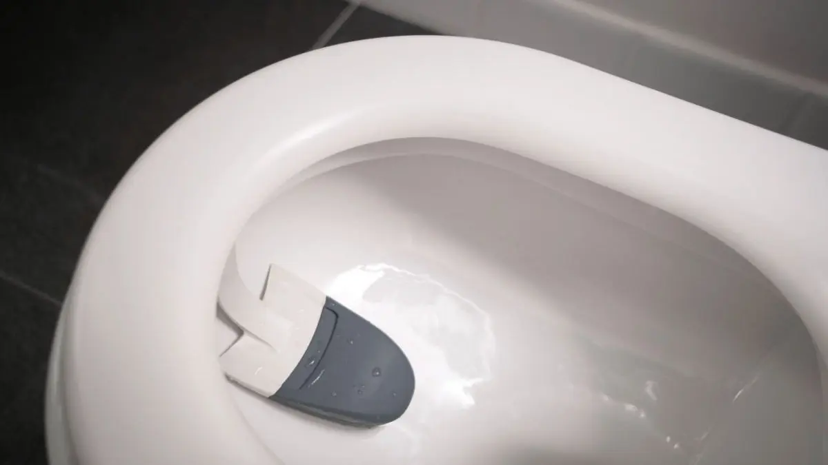 Vivoo’s Smart Toilet Tracks Hydration Through Your Flush