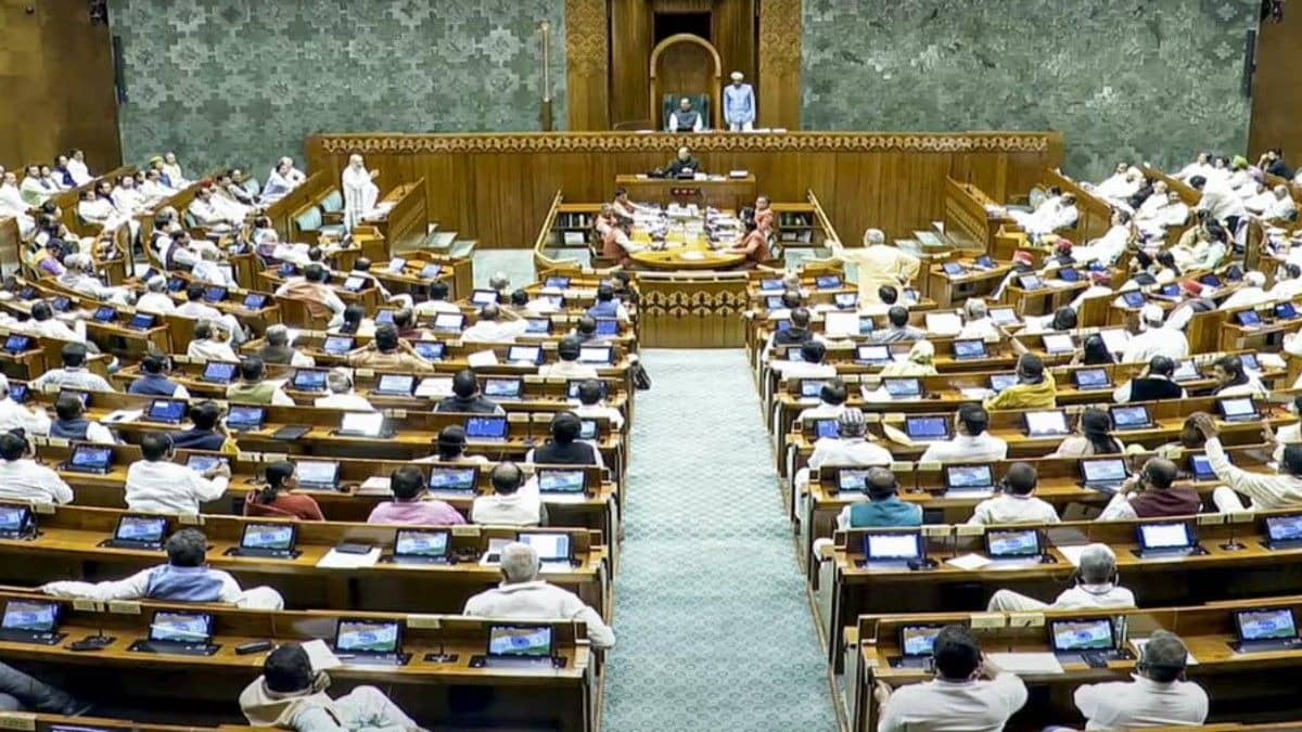 Voting underway in Lok Sabha over Waqf Amendment Bill 