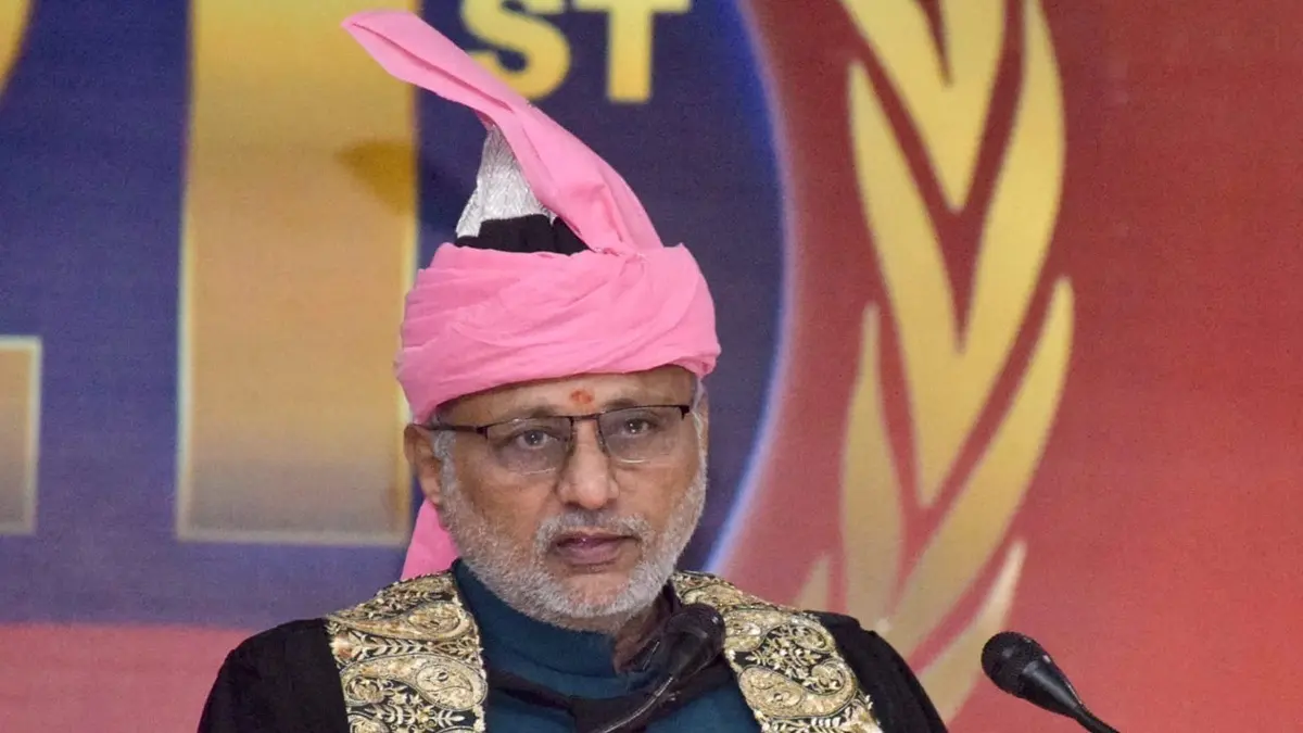 VP Radhakrishnan Urges Graduates to Reject Colonial Mindset, Embrace Innovation VP Radhakrishnan Urges Graduates to Reject Colonial Mindset, Embrace Innovation