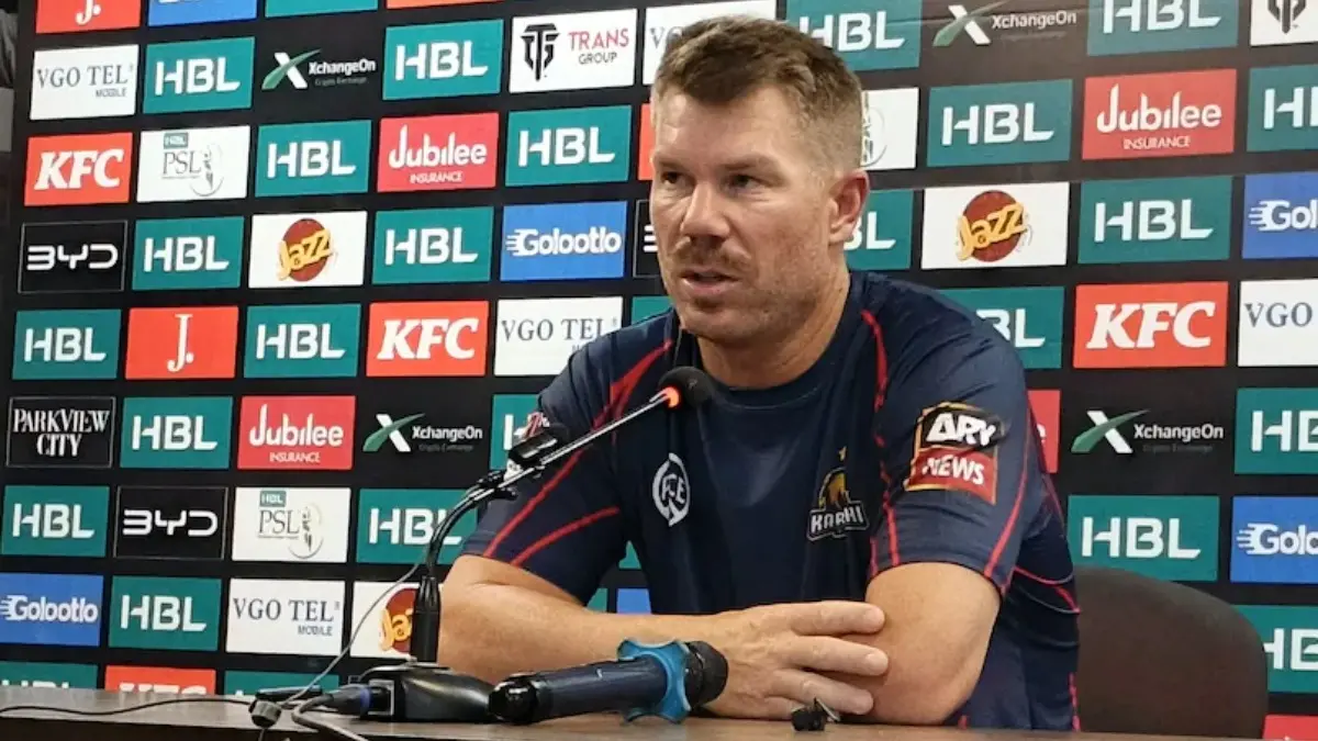 'Still in Terrorist Nation?' PSL-Bound David Warner in Pakistan Concerns Fans as Karachi Kings Captain Has a Query Warner cautioned by fans