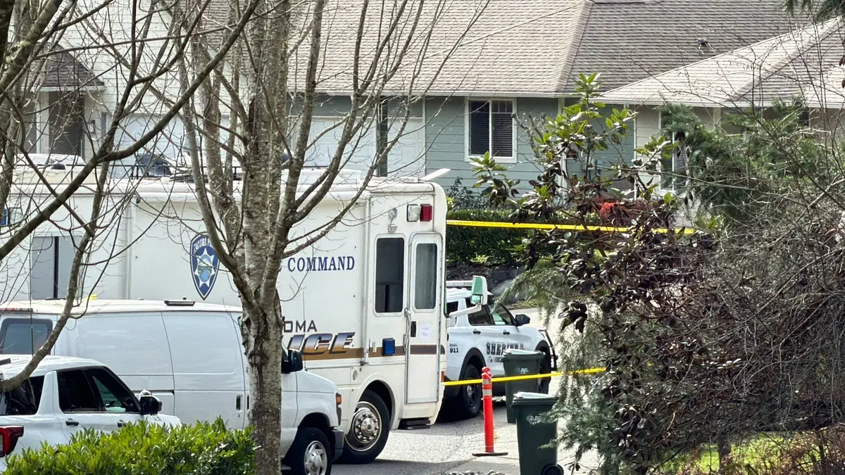 Washington Mass Stabbing: 4 Killed In Knife Rampage, Suspect Shot Dead Washington Mass Stabbing: 4 Killed In Knife Rampage, Suspect Shot Dead