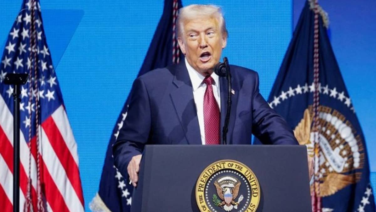 Trump Tariffs SC Verdict: टैरिफ के जरिए दादागीरी करने वाले ट्रंप की अग्निपरीक्षा, SC अवैध मानेगा तो अमेरिकी खजाने को कितना बड़ा नुकसान?