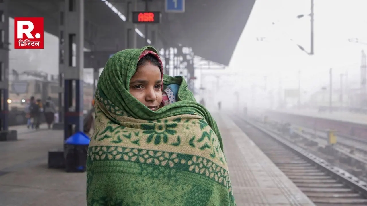 दिल्ली में हल्की बारिश के बाद ठंड बरकरार, कश्मीर में रात का तापमान बढ़ा weather update