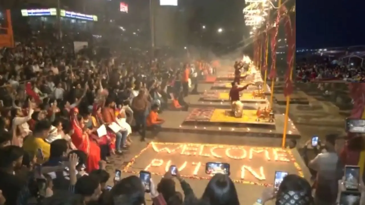 Welcomes Putin Varanasi
