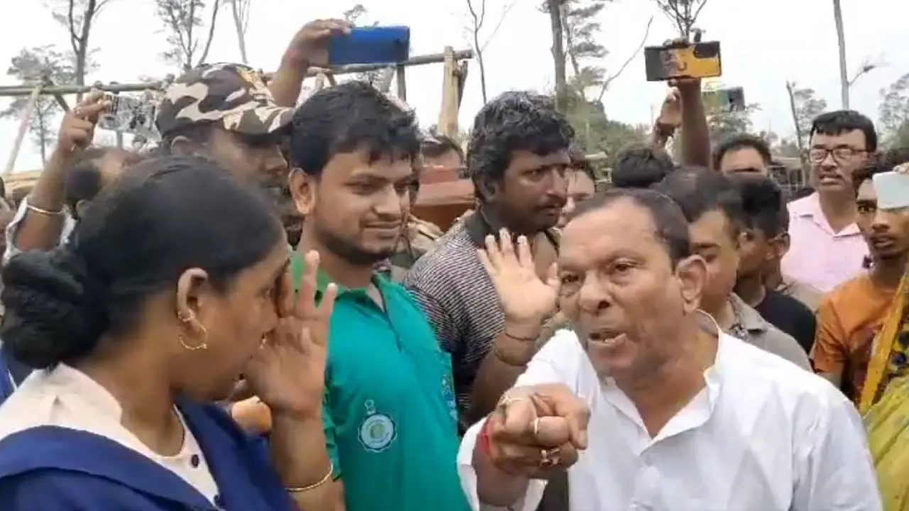 West Bengal Minister Akhil Giri Resigns, But Won't Apologise to Woman Official West Bengal Minister Akhil Giri