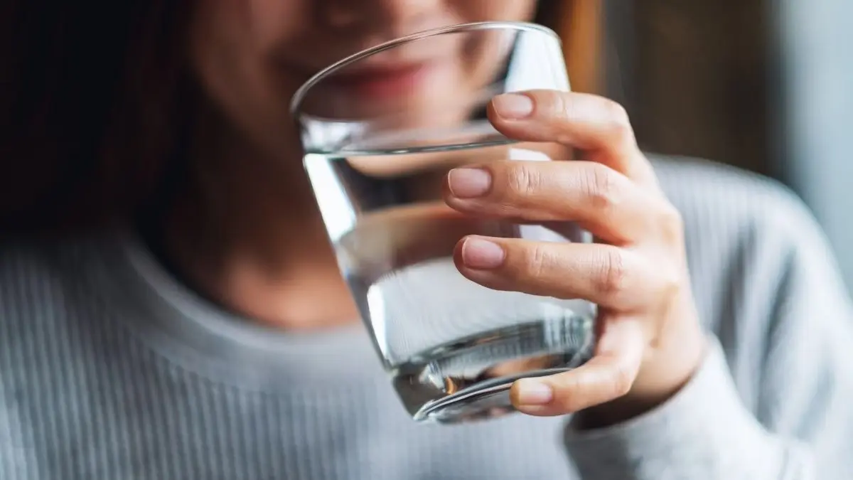 what are the symptoms of drinking less water in body
