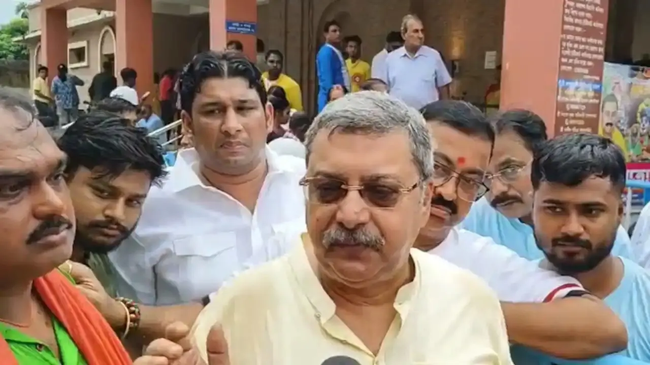 “What Can Be Done If Friend Rapes Friend?”: TMC MP Kalyan Banarjee’s Remark Amid Kolkata Shock Triggers Backlash “What Can Be Done If Friend Rapes Friend?”: TMC MP Kalyan Banarjee’s Remark Amid Kolkata Shock Triggers Backlash