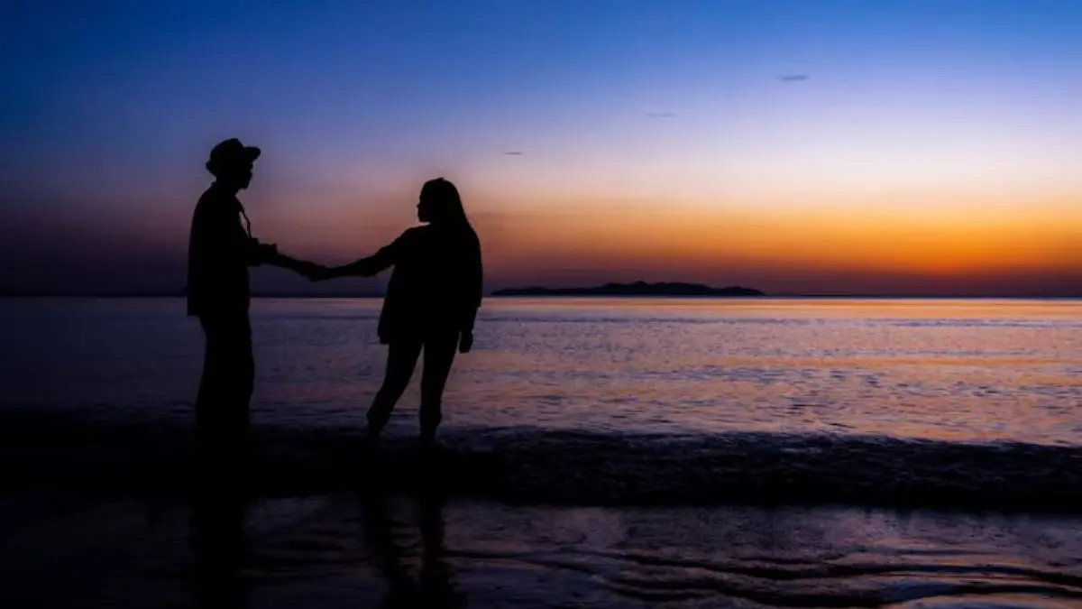 Sunset Clause Is Taking Over Modern Day Relationships After Situationship And Breadcrumbing What is sunset clause in dating?