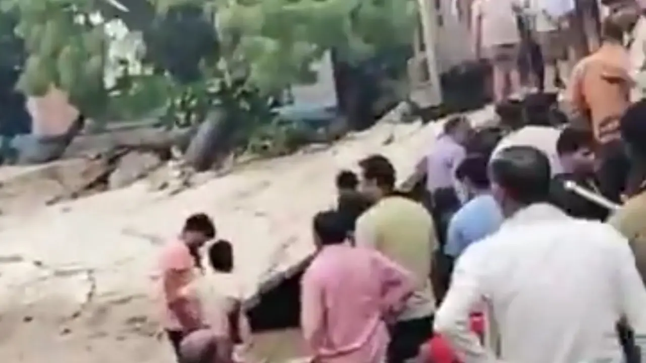 Mathura water tank collapse