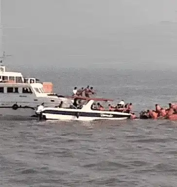 Mumbai Speedboat Tragedy: Eyewitnesses Reveal Chilling Details of Crash, Navy Driver Booked Harrowing Eyewitness Account of Mumbai Boat Tragedy