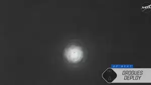 First View Of SpaceX Dragon Freedom As It Re-Enters Earth First View Of SpaceX Dragon Freedom As It Re-Enters Earth