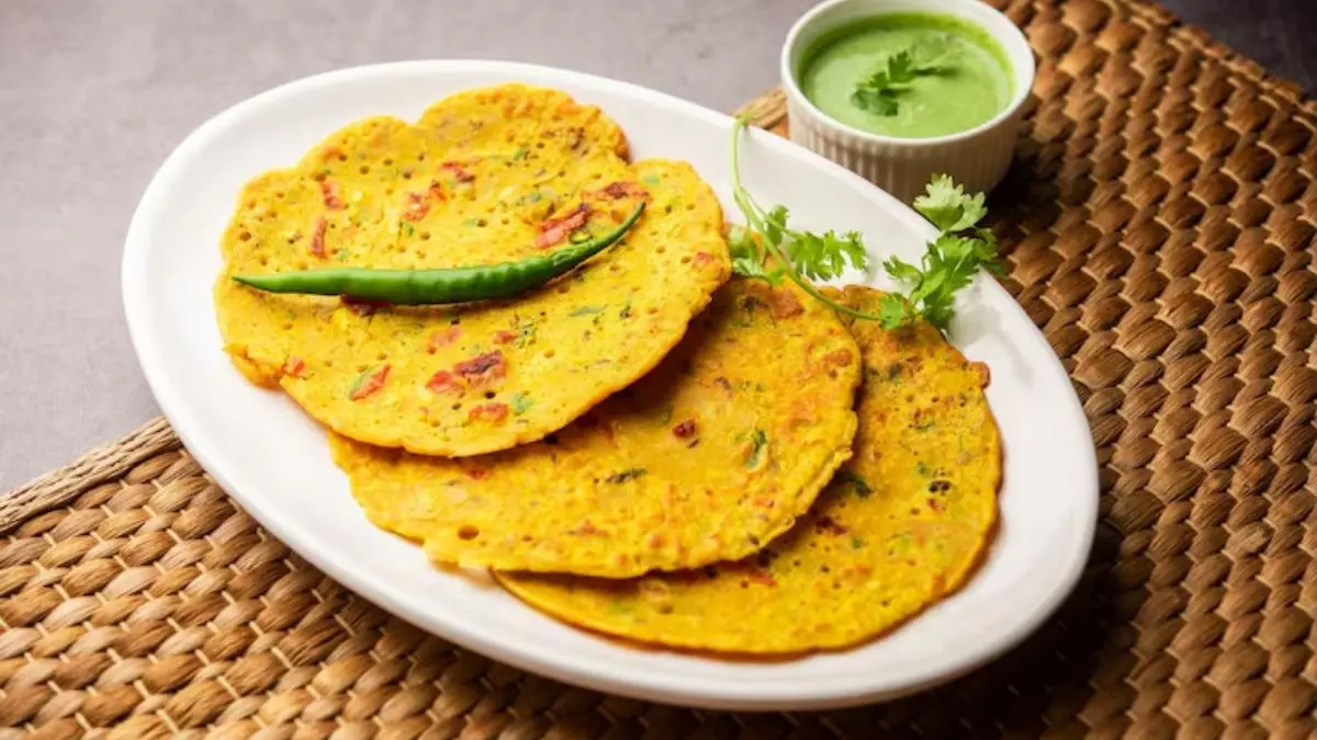 Wheat Flour Chilla Recipe: सिर्फ 10 मिनट में तैयार करें गेहूं के आटे का चीला, खाकर आ जाएगा मजा, बार-बार बनाने का करेगा मन wheat flour chilla recipe