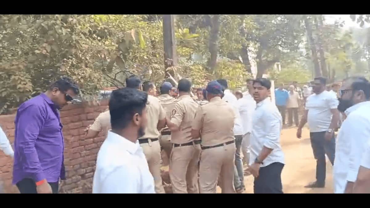 where a fight broke out between Shinde and Ajit Pawar Faction workers. 