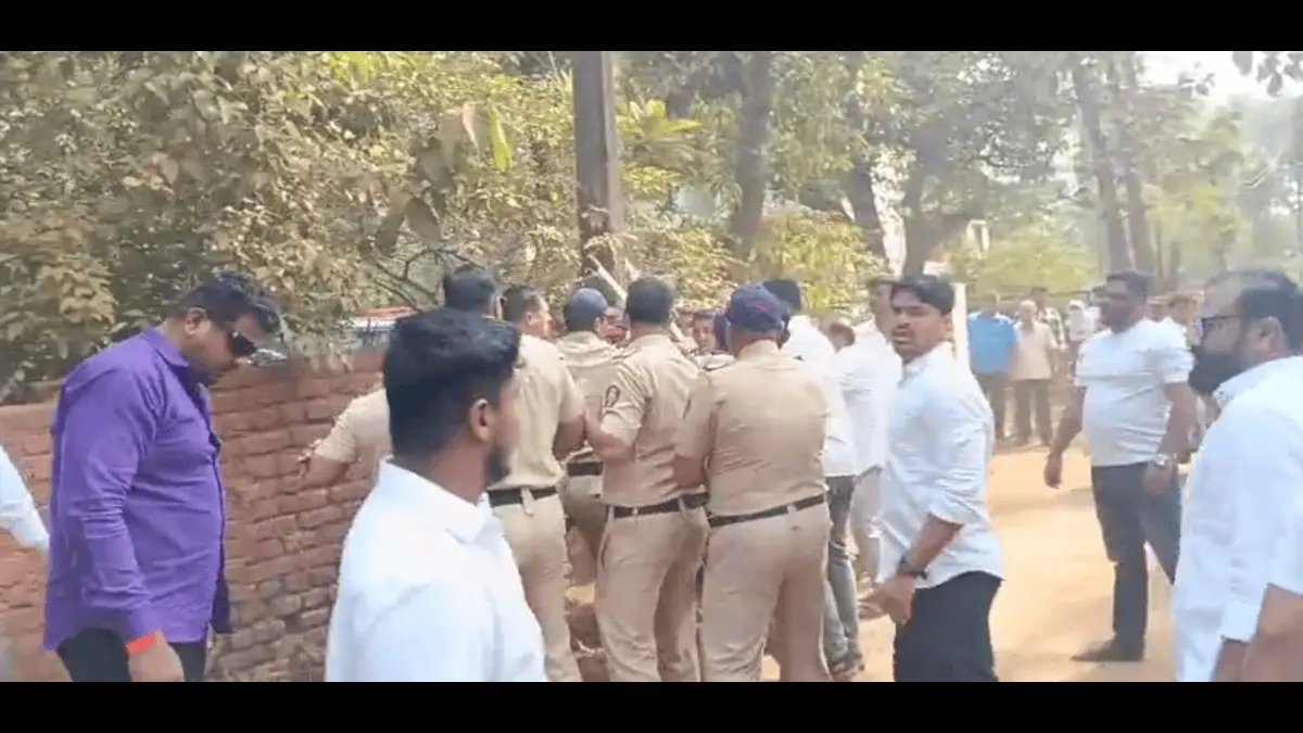 where a fight broke out between Shinde and Ajit Pawar Faction workers.