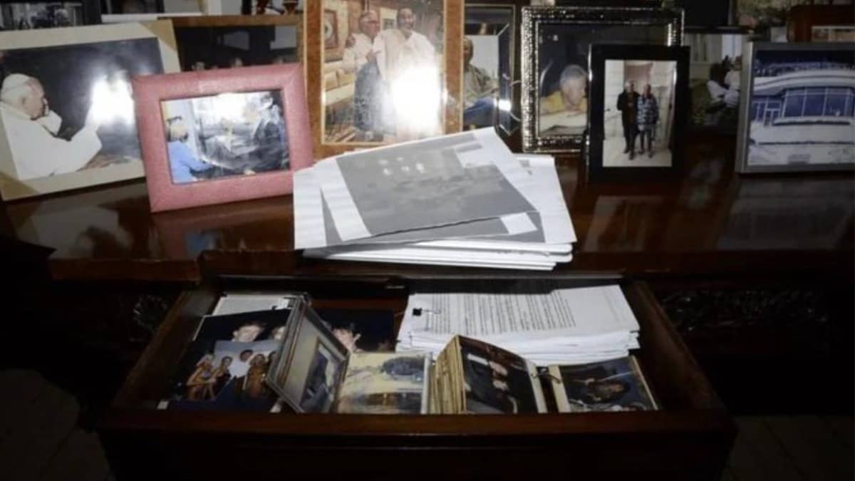 'Where Is File 468?': Democrats Question Missing Trump Photo In DoJ's Epstein Files