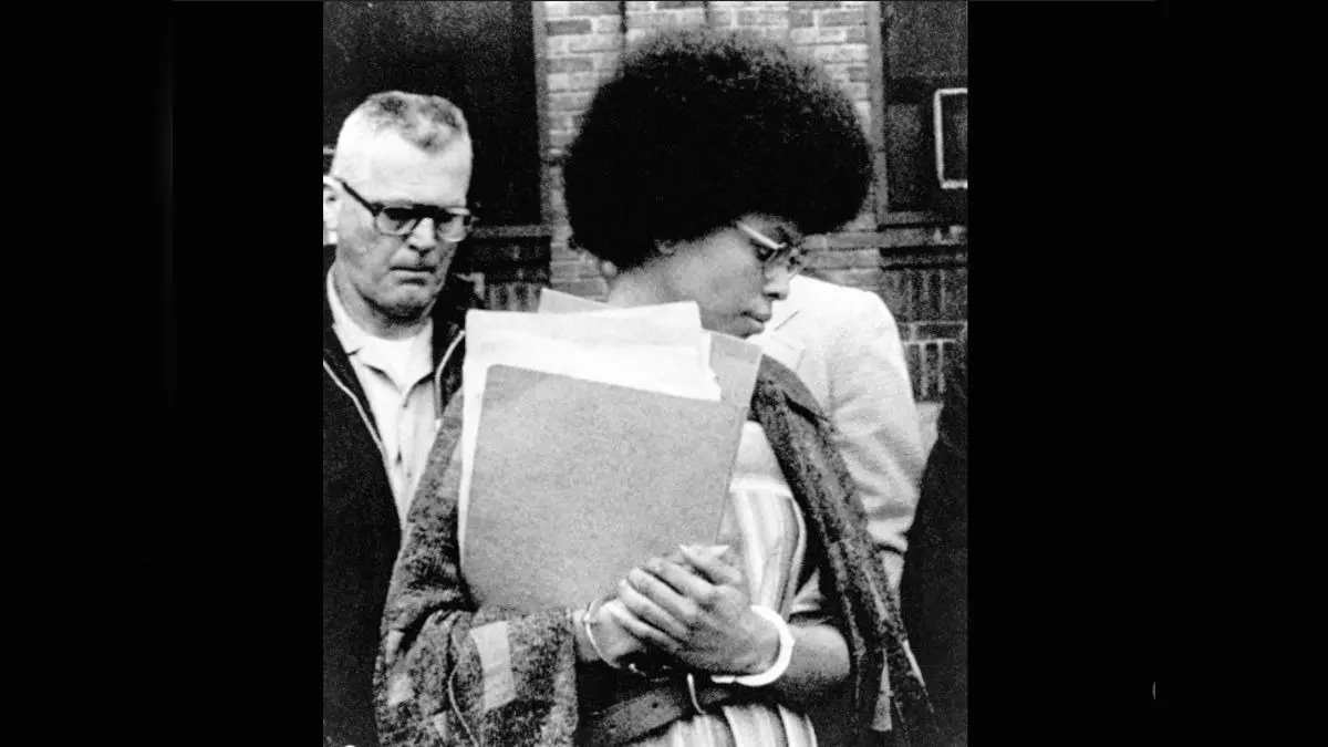 Who Was Assata Shakur? Terrorist on FBI’s ‘Most Wanted’ List And Controversial Black Liberation Activist Dies Who Was Assata Shakur? Fugitive Terrorist on FBI’s ‘Most Wanted’ List And Controversial Black Liberation Activist Dies