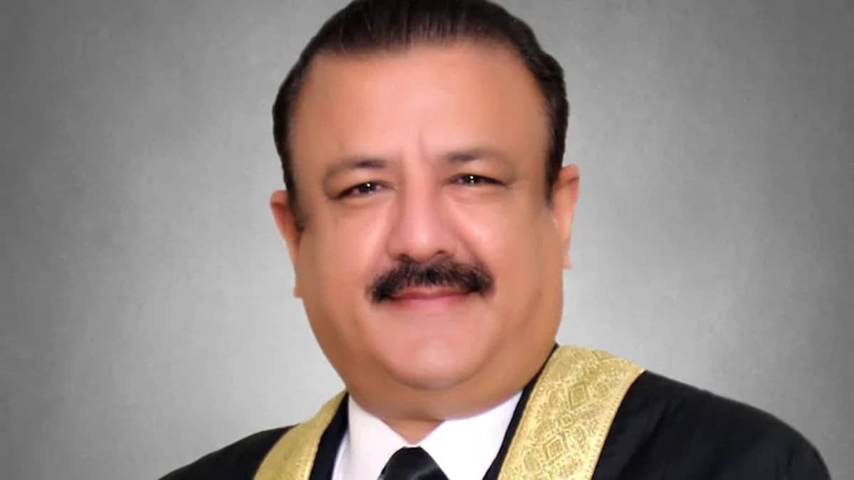 With a Bogus Law Degree, Pakistani Judge Served the High Court for Half a Decade