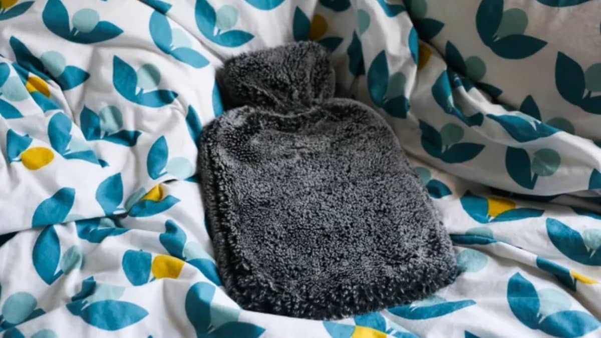 With good decor and smart interior design, you can add warmth to your room