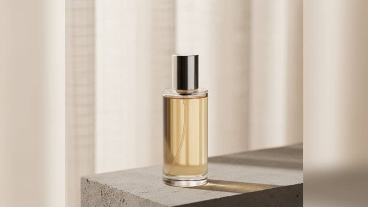 Women Perfume and Workplace Etiquette: The Unspoken Rules