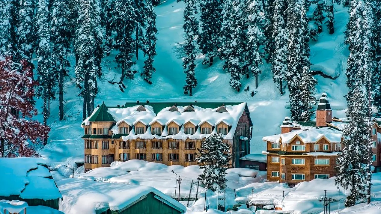 World Snow Day 2026: Check Out 5 Places In India That Witness Snowfall During Winters World Snow Day 2026