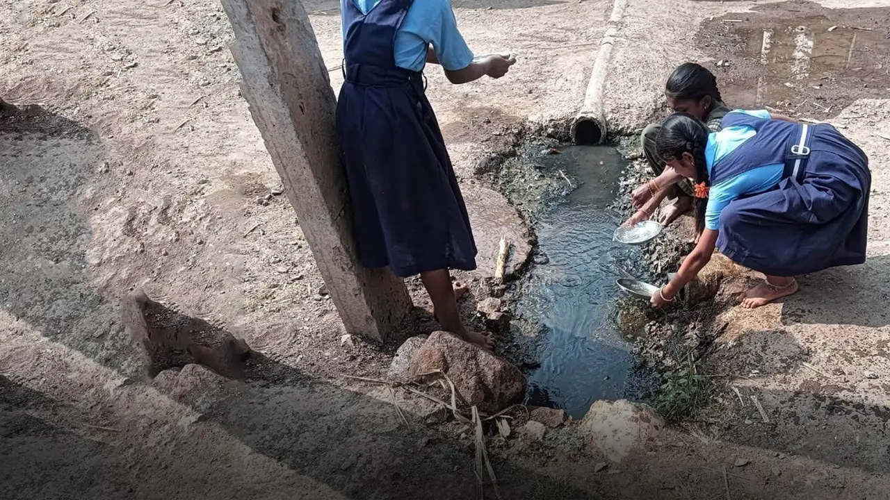Karnataka School Apathy: Students Forced To Wash Mid-Day Meal Plates Near Drain, Photo Goes Viral X