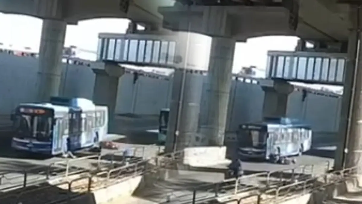 Reckless Driving Or Technical Fault? BMTC Electric Bus Crushes Woman To Death Near Bengaluru’s Tin Factory X