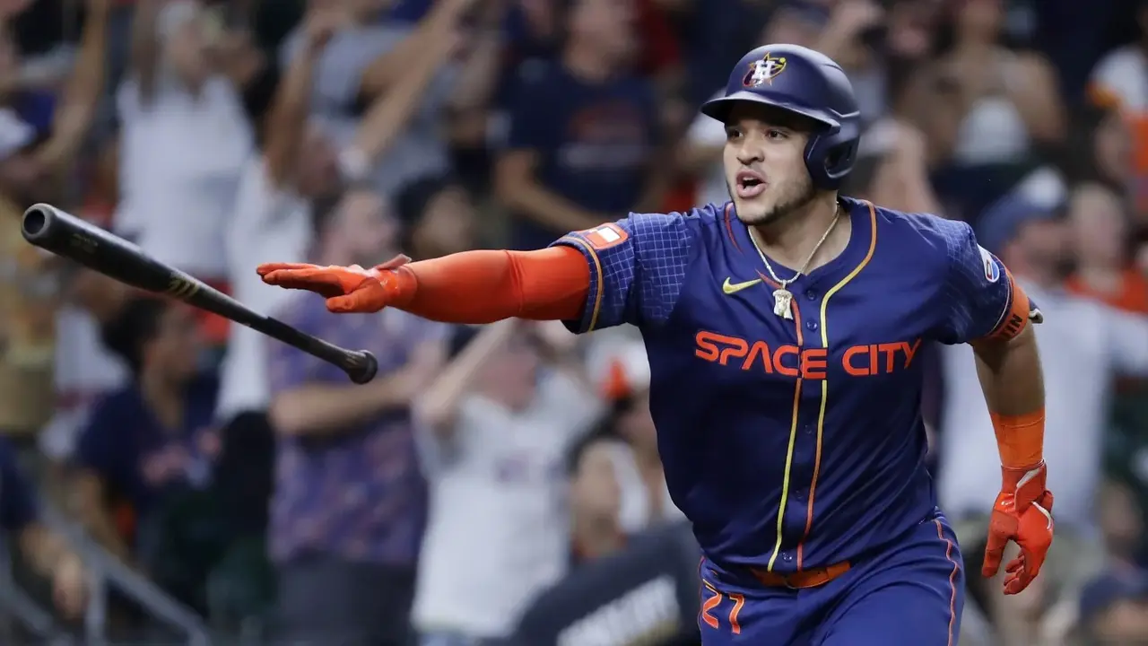 Diaz homers in ninth inning to lift Astros to 5-4 win over Red Sox Yainer Diaz