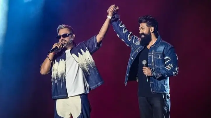 Yash joins Honey Singh during Bengaluru concert