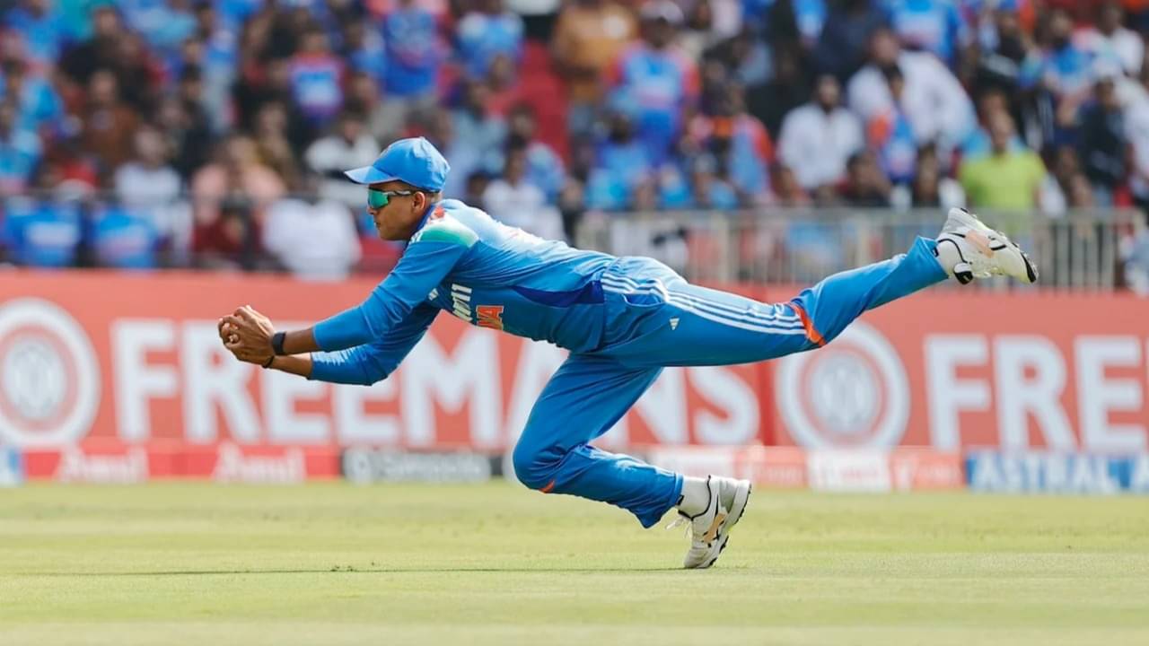 Yashasvi Jaiswal Recreates Kapil Dev's Iconic 1983 World Cup Catch During India vs England 1st ODI In Nagpur