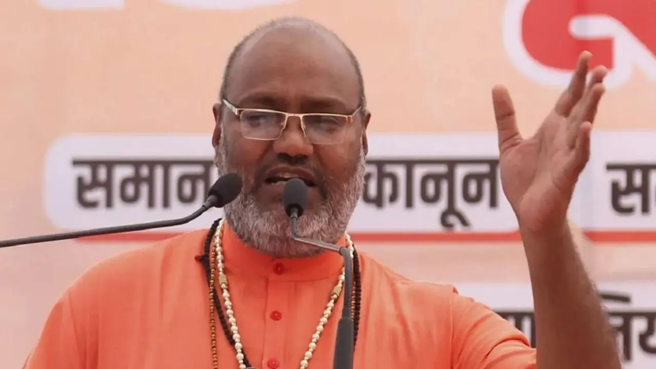 UP: यति नरसिंहानंद के खिलाफ भड़काऊ और अपमानजनक टिप्पणी के आरोप में मामला दर्ज Yeti Narasimhanand