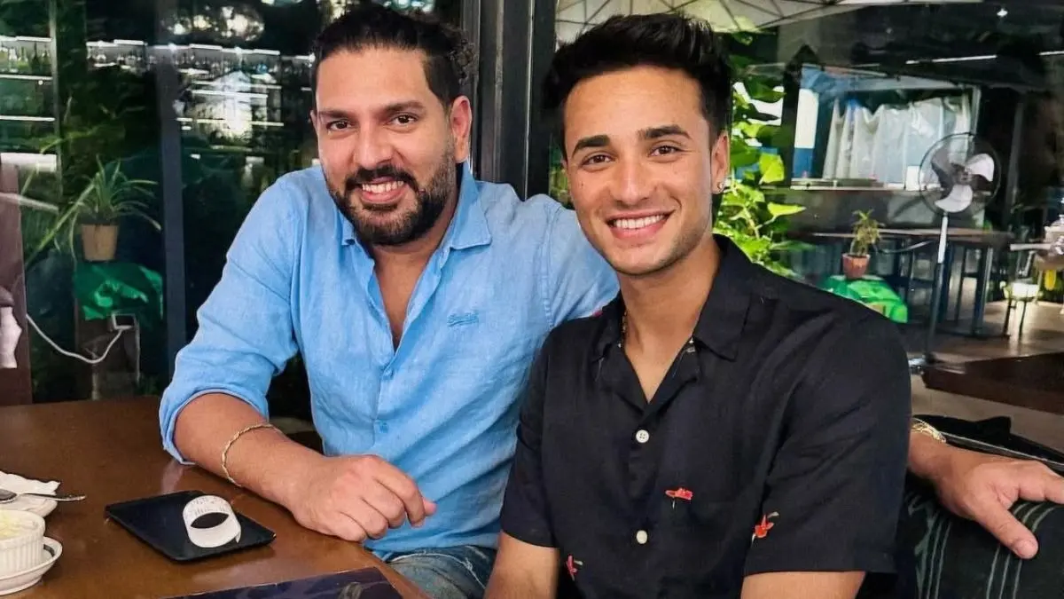 Yuvraj Singh scold Abhishek Sharma for late night parties dating and girlfriends yograj singh reveal truth