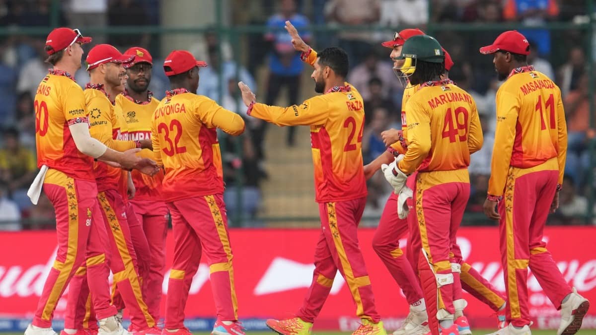 Zimbabwe players celebrate a wicket