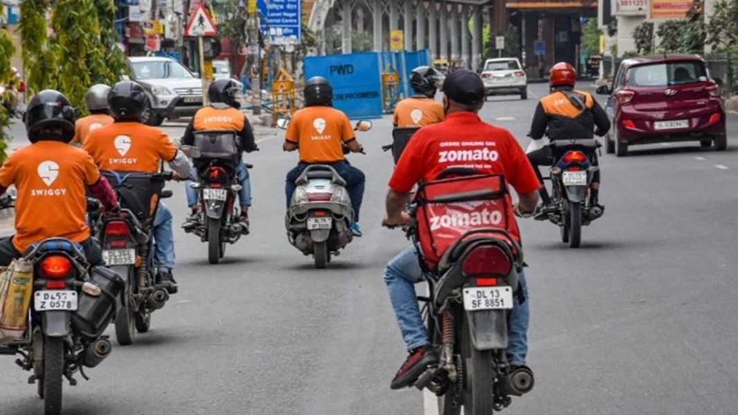 Food Delivery Gets Costlier as Zomato and Swiggy Hike Platform Fee Ahead of Festivals