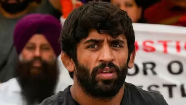 WFI में फिर महासंग्राम, बजरंग पूनिया ने कुश्ती महासंघ के न्योते को ठुकराया, खटखटाया कोर्ट का दरवाजा Indian Wrestler Bajrang Punia