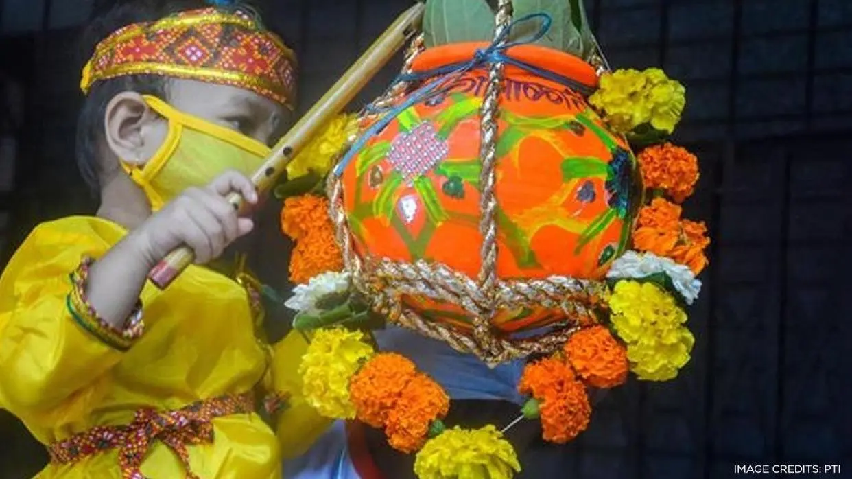 Krishna janmashtami 2021: क्यों मनाई जाती है कृष्‍णजन्माष्टमी, जानिए इस साल कब है ये त्‍योहार pc : pti