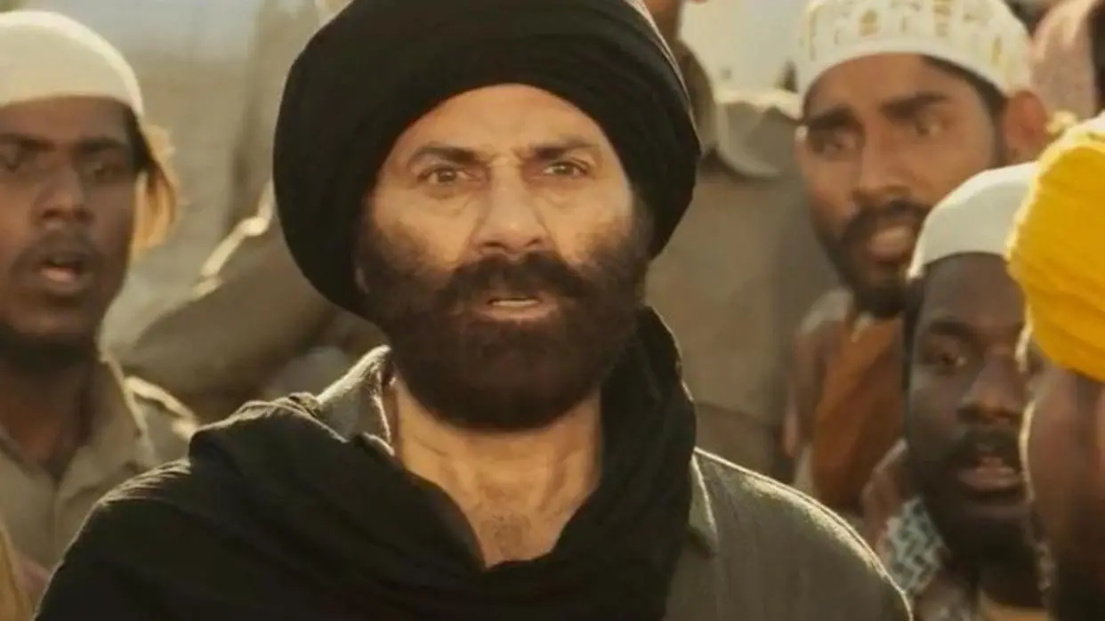 PC: Taranadarsh/twitter