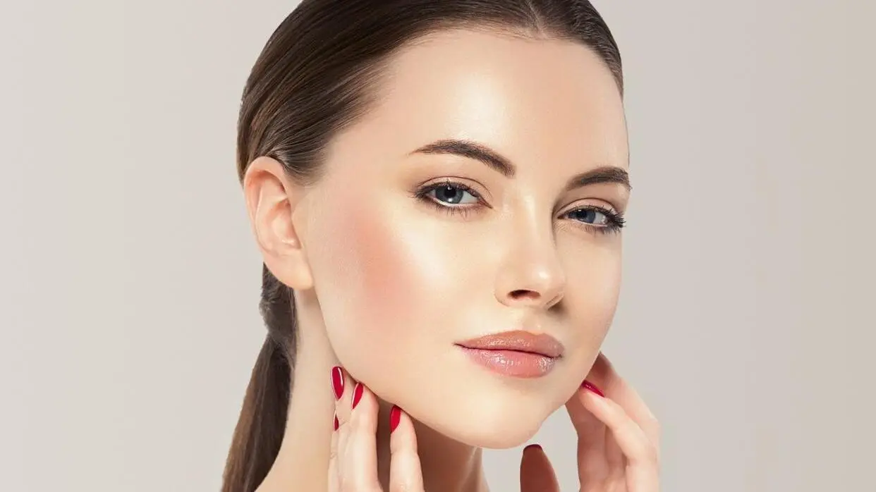 हेल्दी स्किन के लिए टिप्स (फोटो: shutterstock)