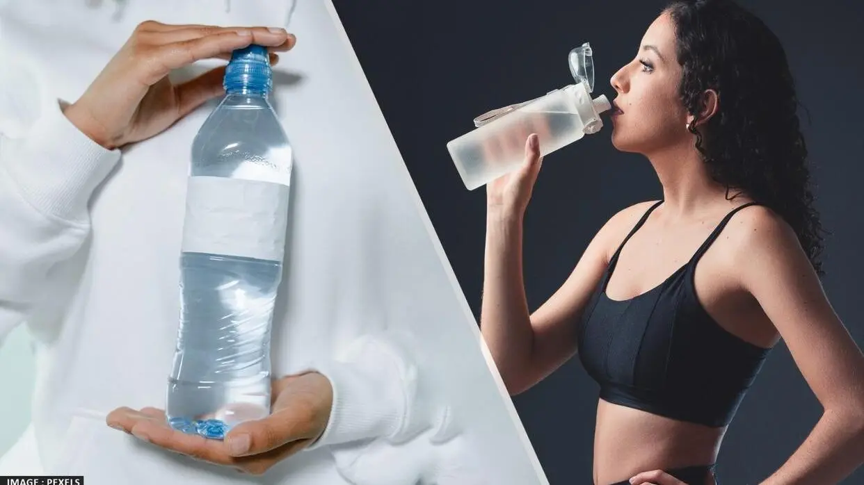 प्लास्टिक की बोतल में पानी पीने के नुकसान (फोटो : Pexels)