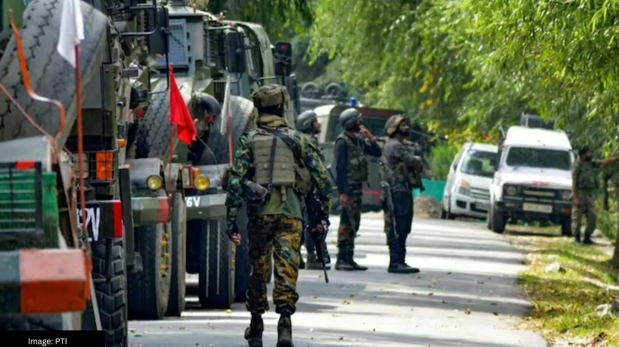 Security forces during encounter with terrorists in Anantnag (PC-PTI)