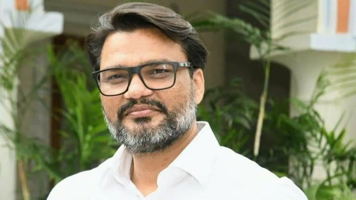 PC: lokeshssharma/x (file)