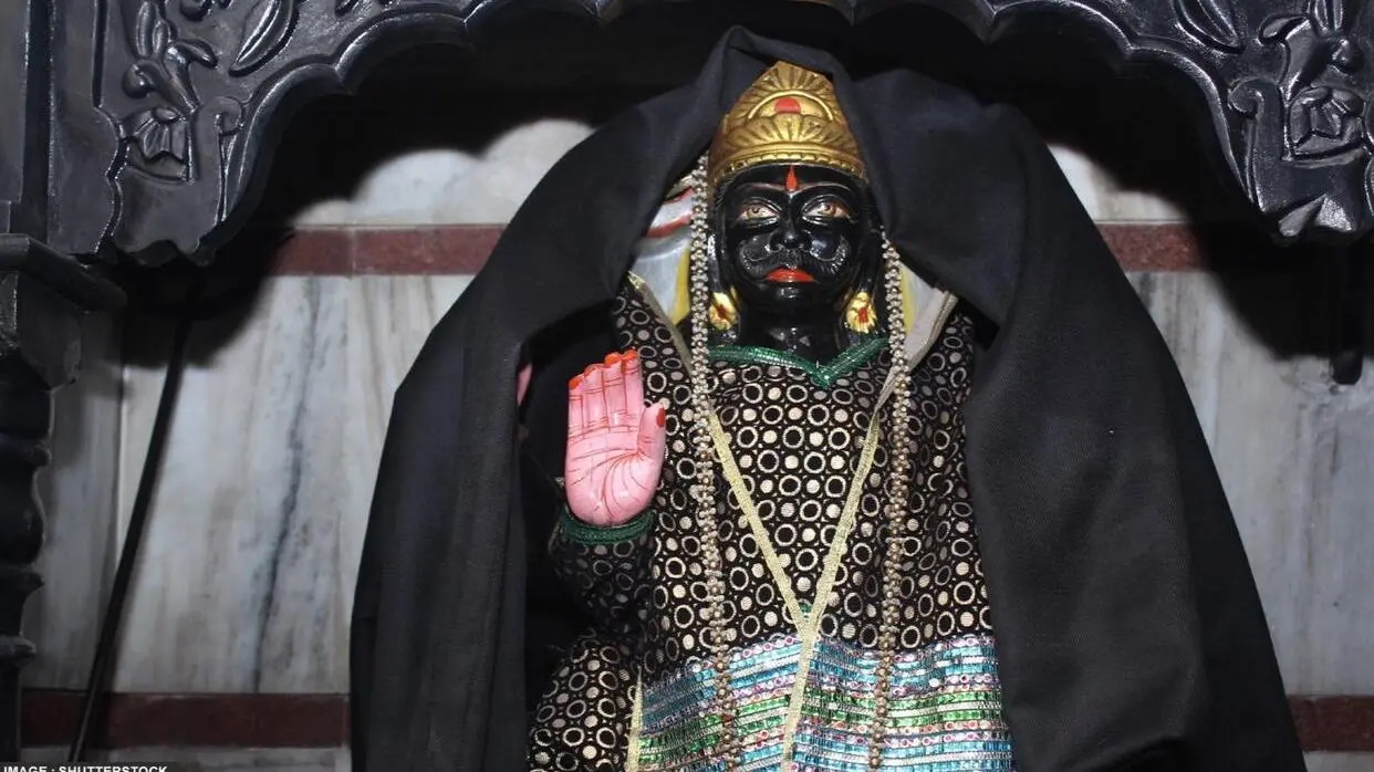 Shani Sade Sati Upay
image- shutterstock