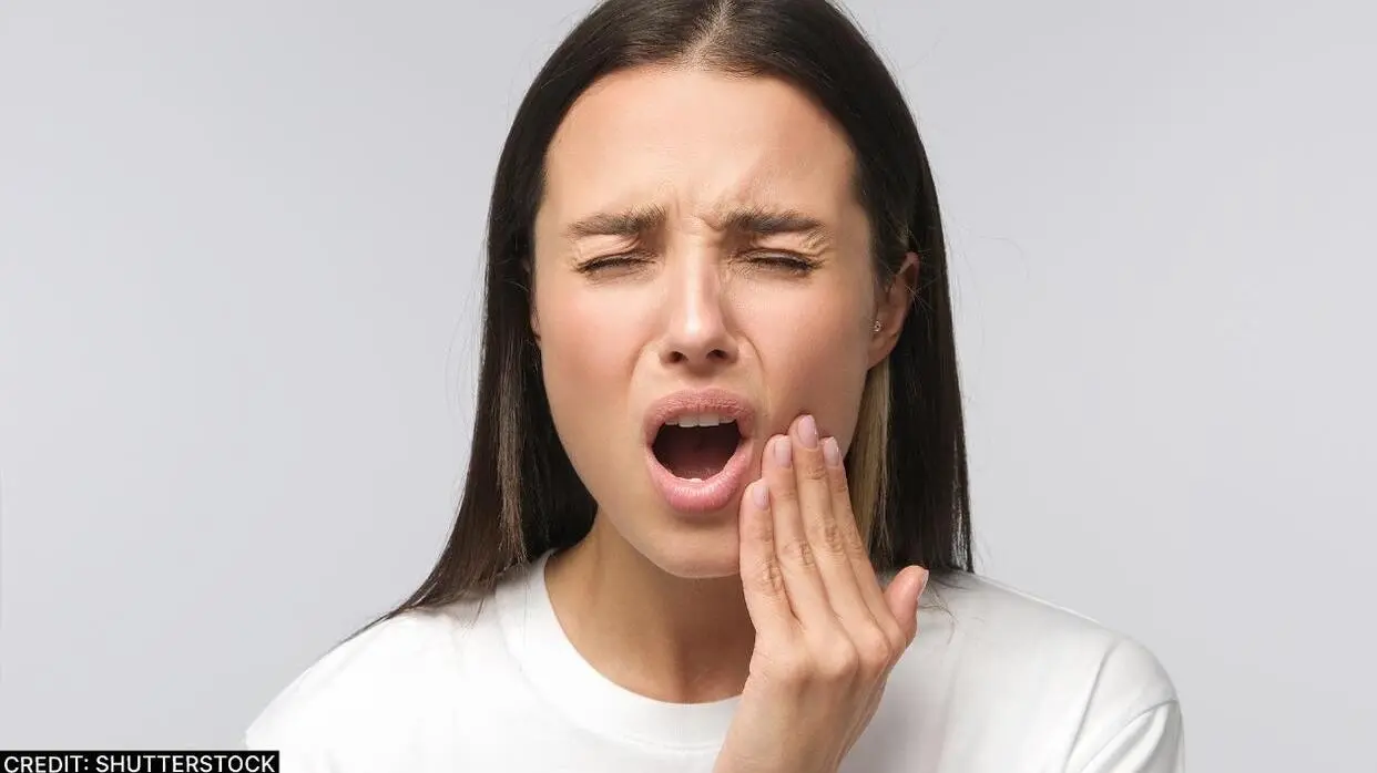 दांत दर्द को दूर करने के उपाय (फोटो : Shutterstock)