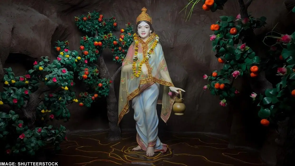 Kaun Hai Maa Brahmacharini
image- shuttterstock