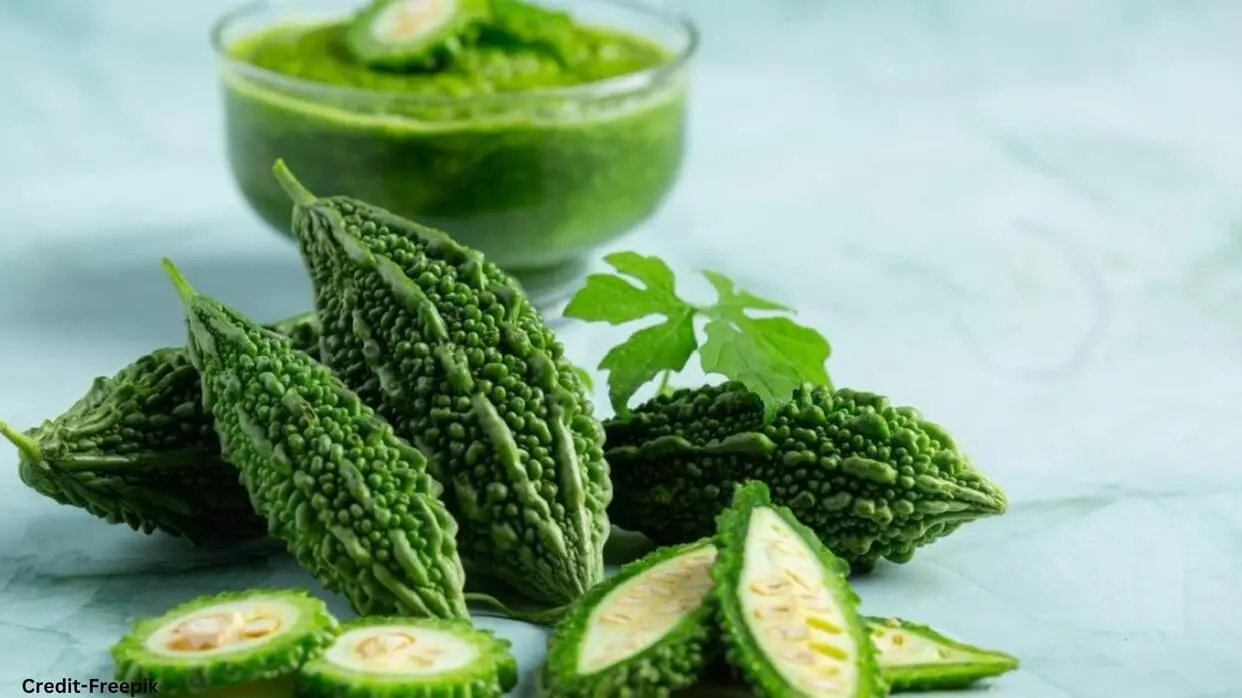 Karela Ke Sath Kya Nahin Khana Chahiye
image- freepik