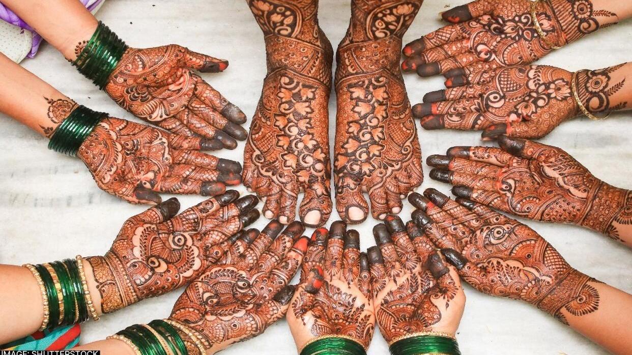 Mehndi को गाढ़ा और और जल्दी रंग लाने के लिए कर लें पहले ही ये उपाय, बाद में  नहीं होगी टेंशन | How To Make Mehndi Dark,Mehandi ko ghar par dark karnwe