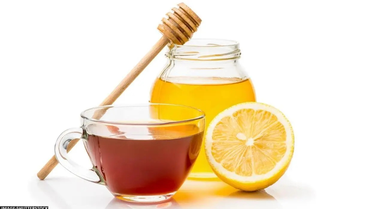 हनी लेमन वॉटर (फोटो : Shutterstock)